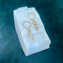 Load image into Gallery viewer, ALIGN WITH SOURCE 14k GOLD CLICKER EARRINGS