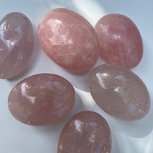 Load image into Gallery viewer, ROSE QUARTZ POLISHED POINTS + PALM STONES
